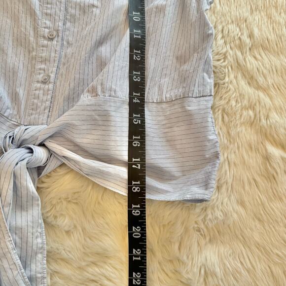 Parker Pinstripe Knotted Tie-Front Crop Top XS - Picture 9 of 12